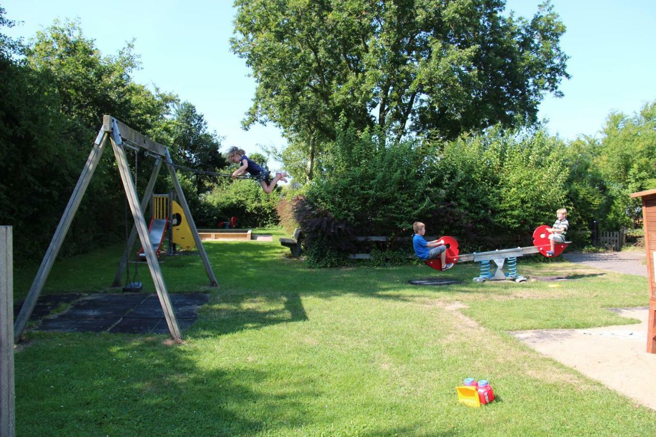 Appartementen - Bungalowpark Mooyeveld - Uniek Gelegen In De Duinen! Эгмонд-Биннен Экстерьер фото